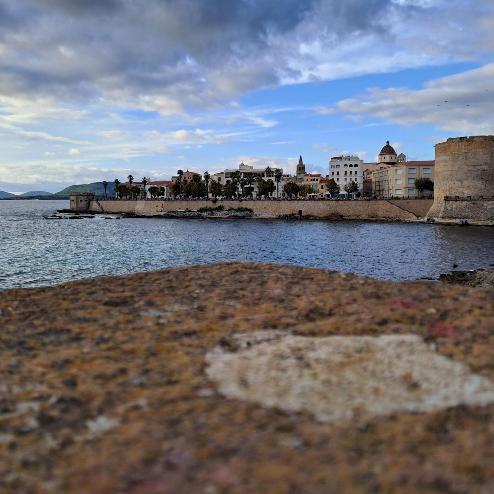 La Casa Di Chiara Apartment Alghero Luaran gambar